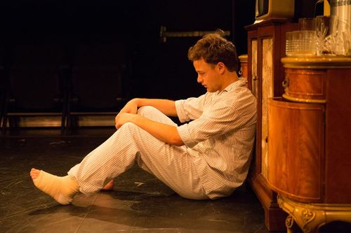 essays on cat on a hot tin roof essays on cat on a hot tin roof