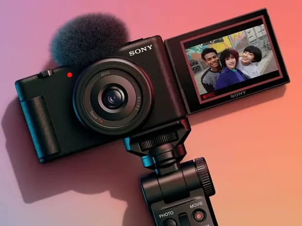 Sony Announces New ZV-1F Vlogging Camera For Content Creators