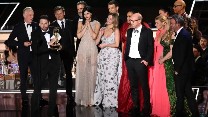 White Lotus Wins 2022 Emmy for Outstanding Limited Series – Deadline