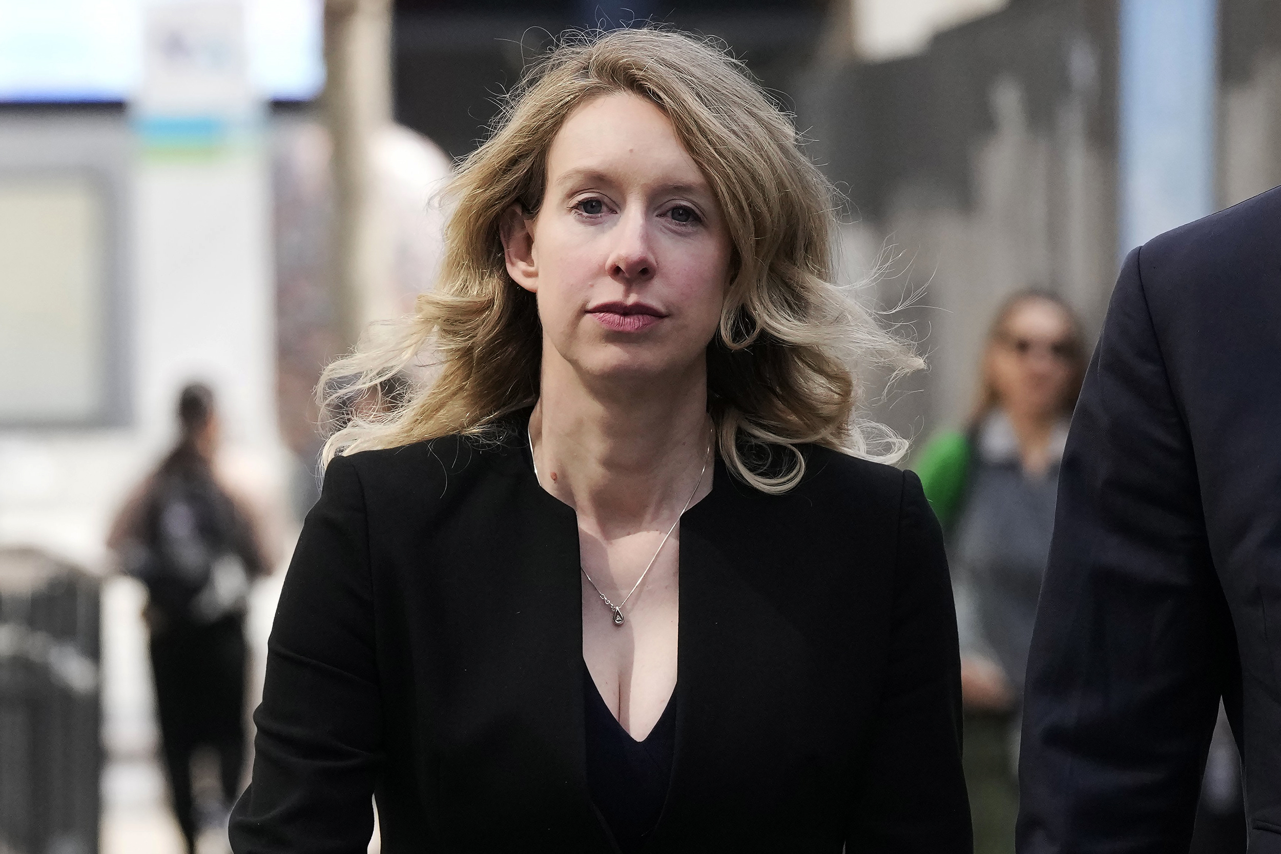 The disgraced Theranos founder, Elizabeth Holmes will remain a little free longer as she has delayed the start of her 11-year prison sentence after lodging apppeal