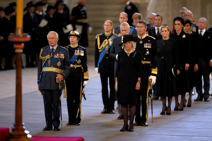 Princess Kate spends time with Ukraine's first lady Olena Zelenska at Buckingham Palace before the queen's funeral, plus more photos from the first days of King Charles III's reign | Gallery |